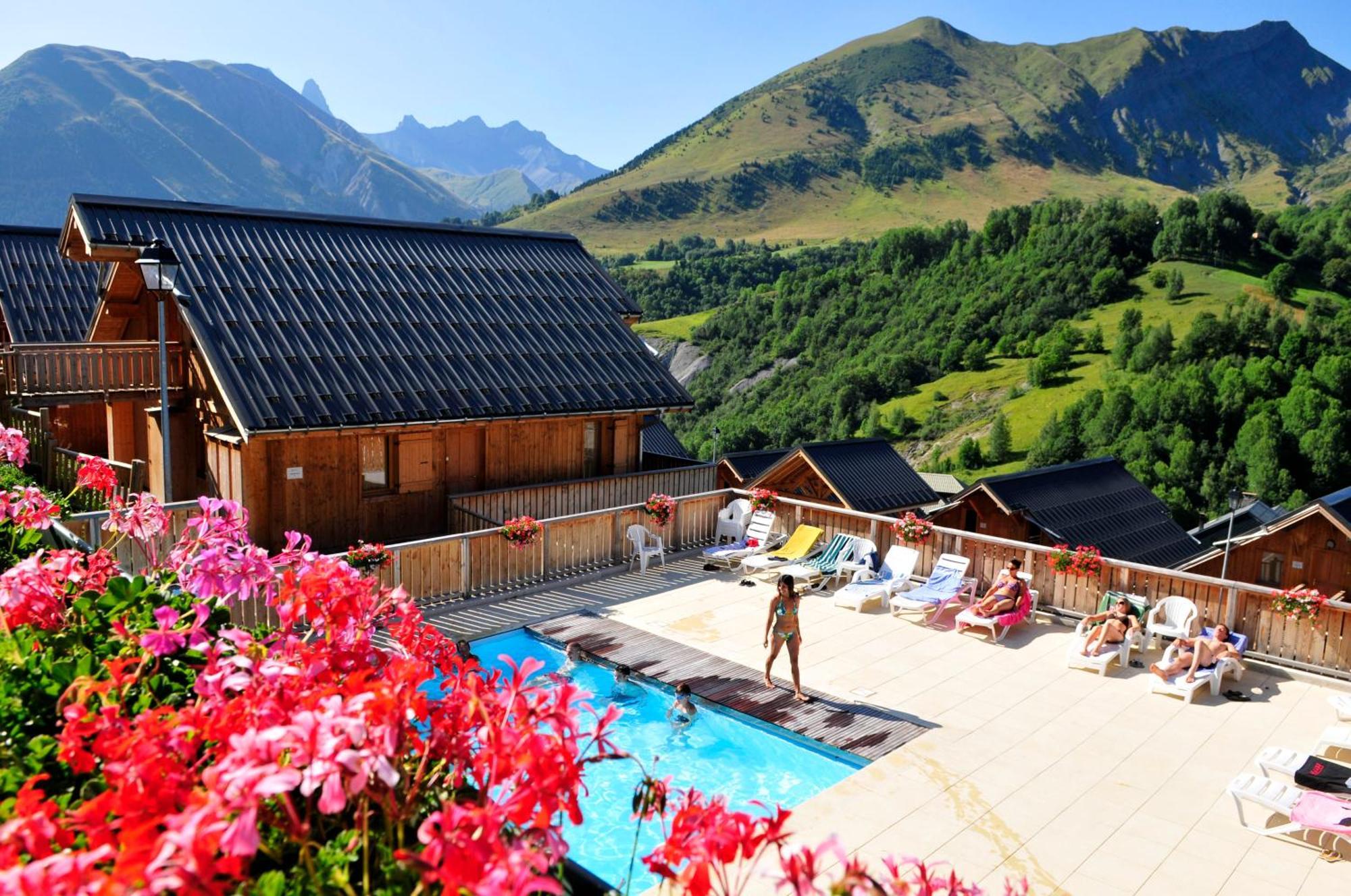 Résidence Goélia Les Chalets des Ecourts Saint-Jean-d'Arves Extérieur photo